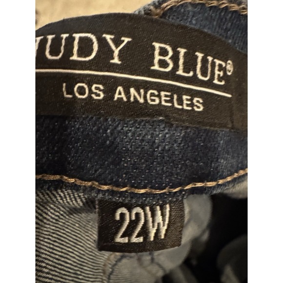 Judy Blue Size 22W Flare Jeans (G) - Picture 3 of 6
